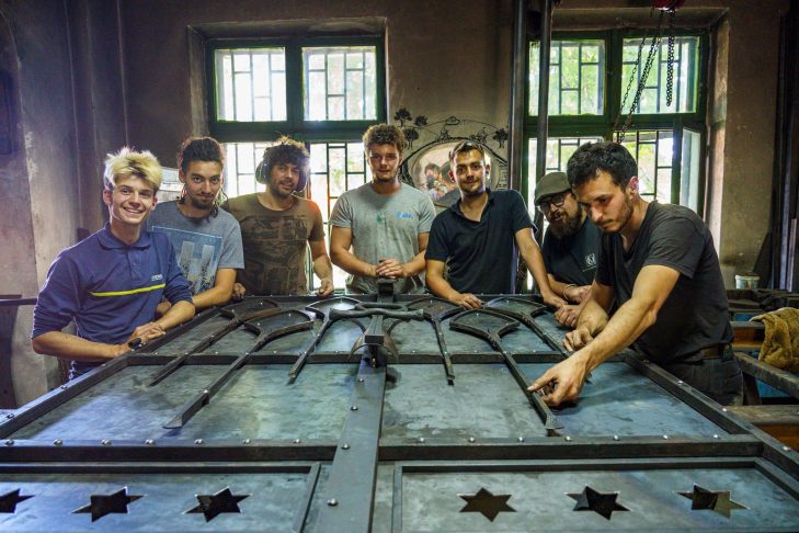 Festivalul Batem fierul la conac! Şcoala internaţională de feronerie de artă şi meşteşuguri în construcţii, 2021 – Asociația Maria