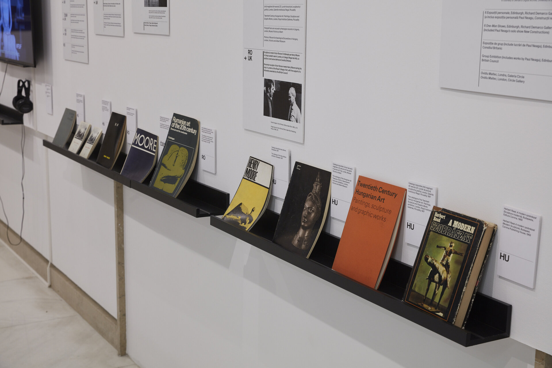 Idolul modern. Henry Moore în Blocul Estic- Asociația Institutul Prezentului