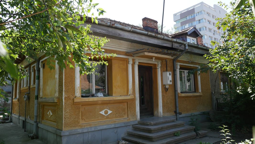 Locuire și realism socialist: blocuri în cooperare și locuințe în proprietate (1951- 1958) – Asociația Studio Zona