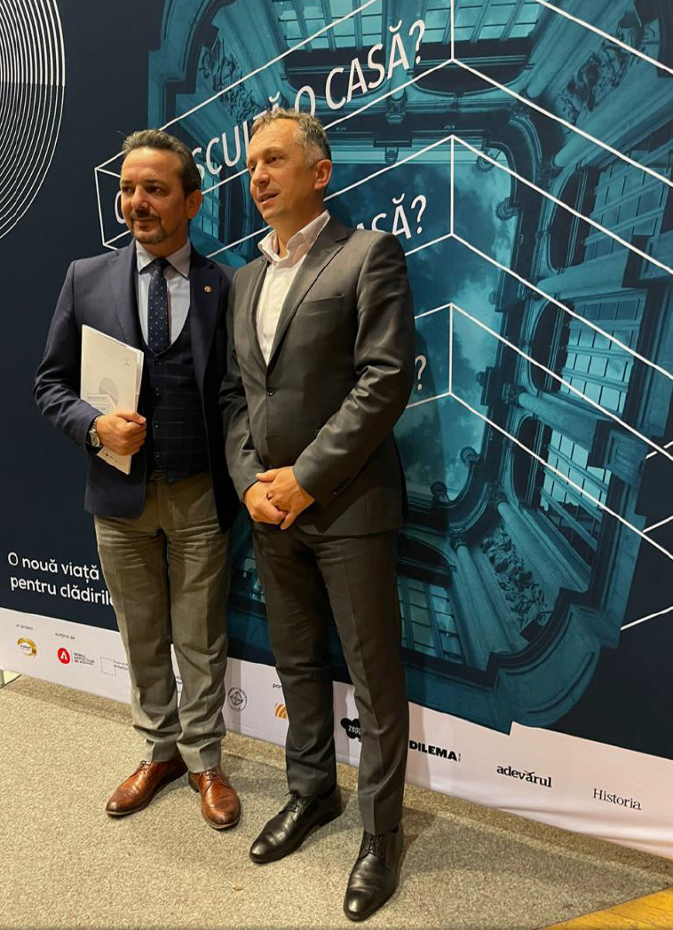 Cine ascultă o casă? – Asociația Human Made Art