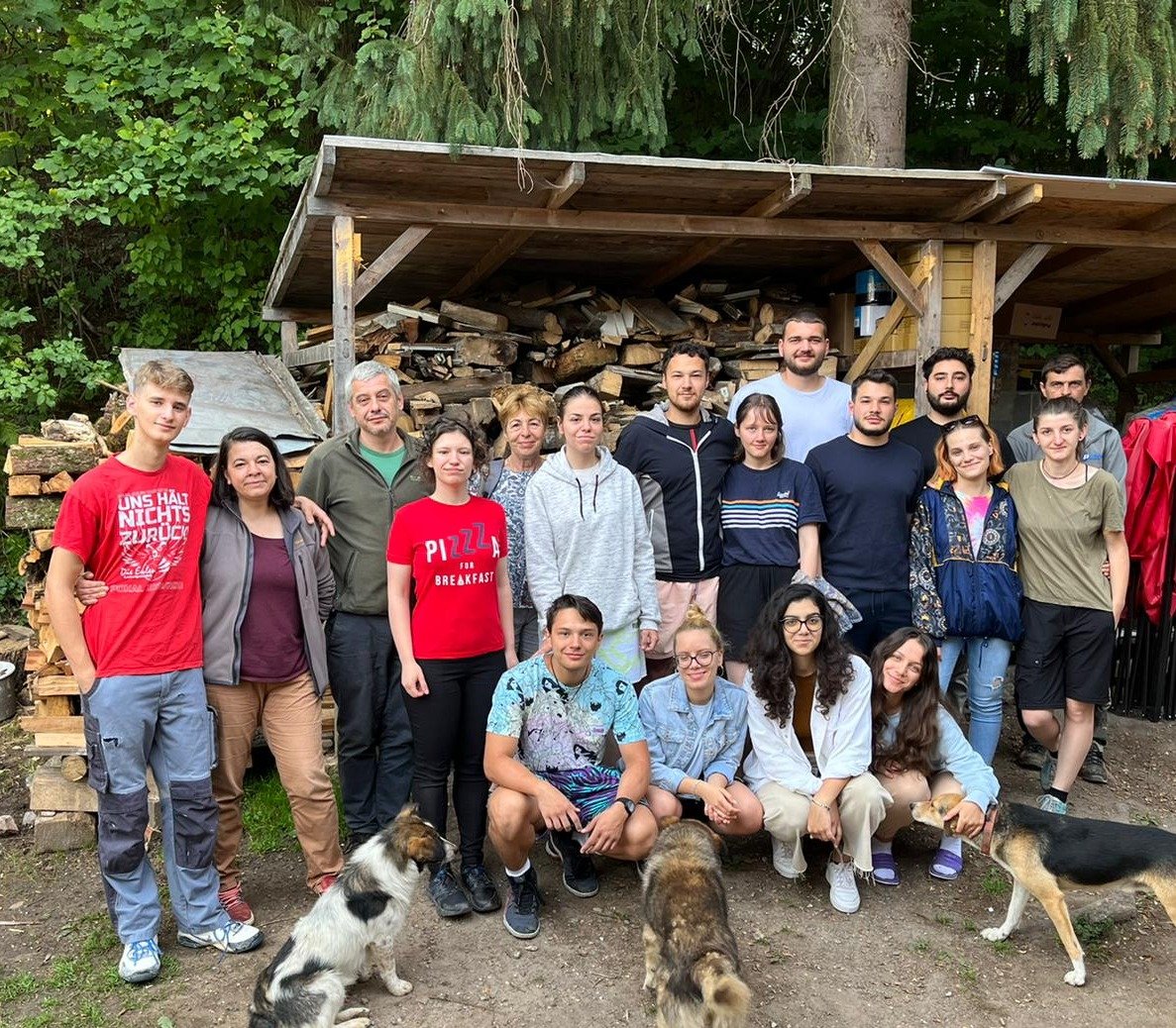 Adoptă o Casă la Roșia Montană. Școala de Vară ARA – ediția a 15-a (2022): Acțiuni de promovare și valorificare a patrimoniului cultural și natural de la Roșia Montană – Asociația Arhitectură. Restaurare. Arheologie (ARA)