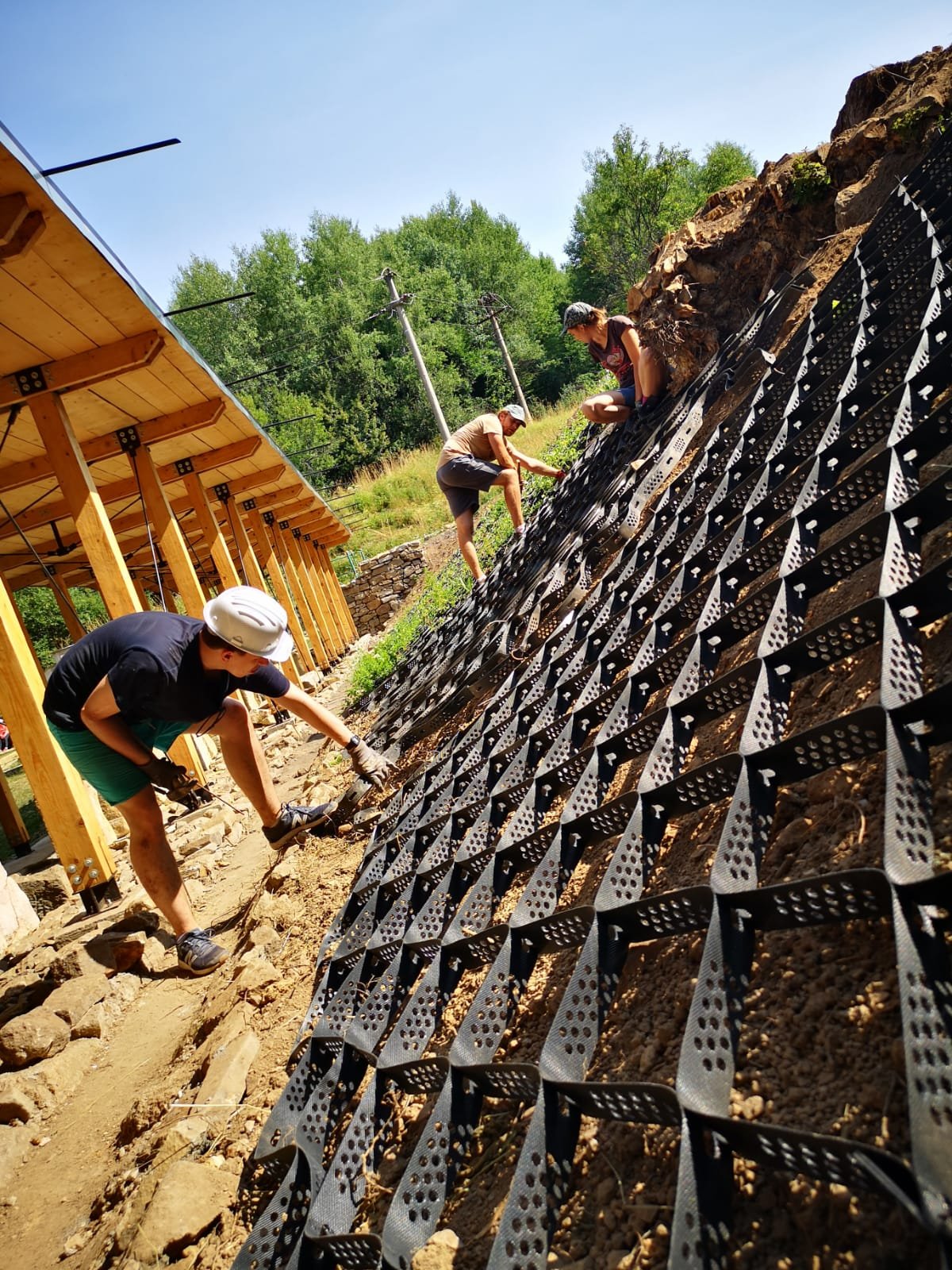 Adoptă o Casă la Roșia Montană. Școala de Vară ARA – ediția a 15-a (2022): Acțiuni de promovare și valorificare a patrimoniului cultural și natural de la Roșia Montană – Asociația Arhitectură. Restaurare. Arheologie (ARA)