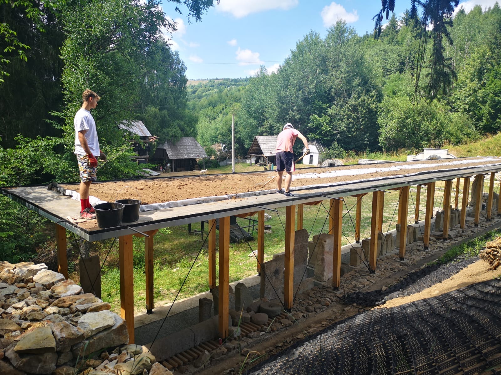 Adoptă o Casă la Roșia Montană. Școala de Vară ARA – ediția a 15-a (2022): Acțiuni de promovare și valorificare a patrimoniului cultural și natural de la Roșia Montană – Asociația Arhitectură. Restaurare. Arheologie (ARA)