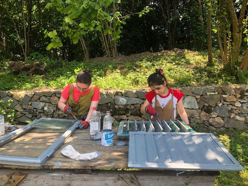 Adoptă o Casă la Roșia Montană. Școala de Vară ARA – ediția a 16-a (2023): Acțiuni de promovare și valorificare a patrimoniului cultural și natural de la Roșia Montană – Asociația Arhitectură. Restaurare. Arheologie (ARA)