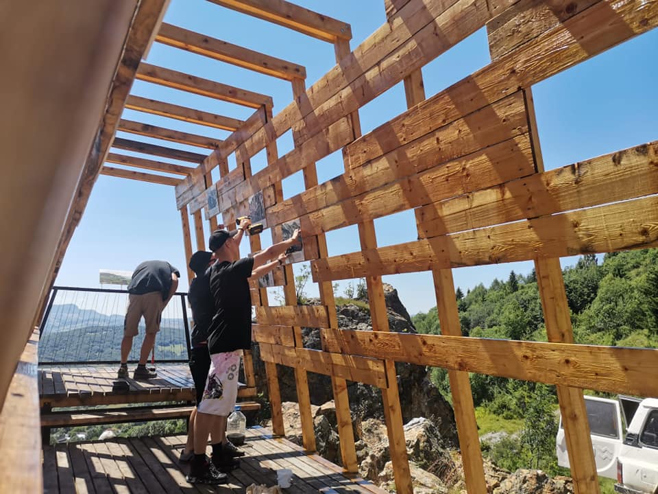 Adoptă o Casă la Roșia Montană. Școala de Vară ARA – ediția a 16-a (2023): Acțiuni de promovare și valorificare a patrimoniului cultural și natural de la Roșia Montană – Asociația Arhitectură. Restaurare. Arheologie (ARA)