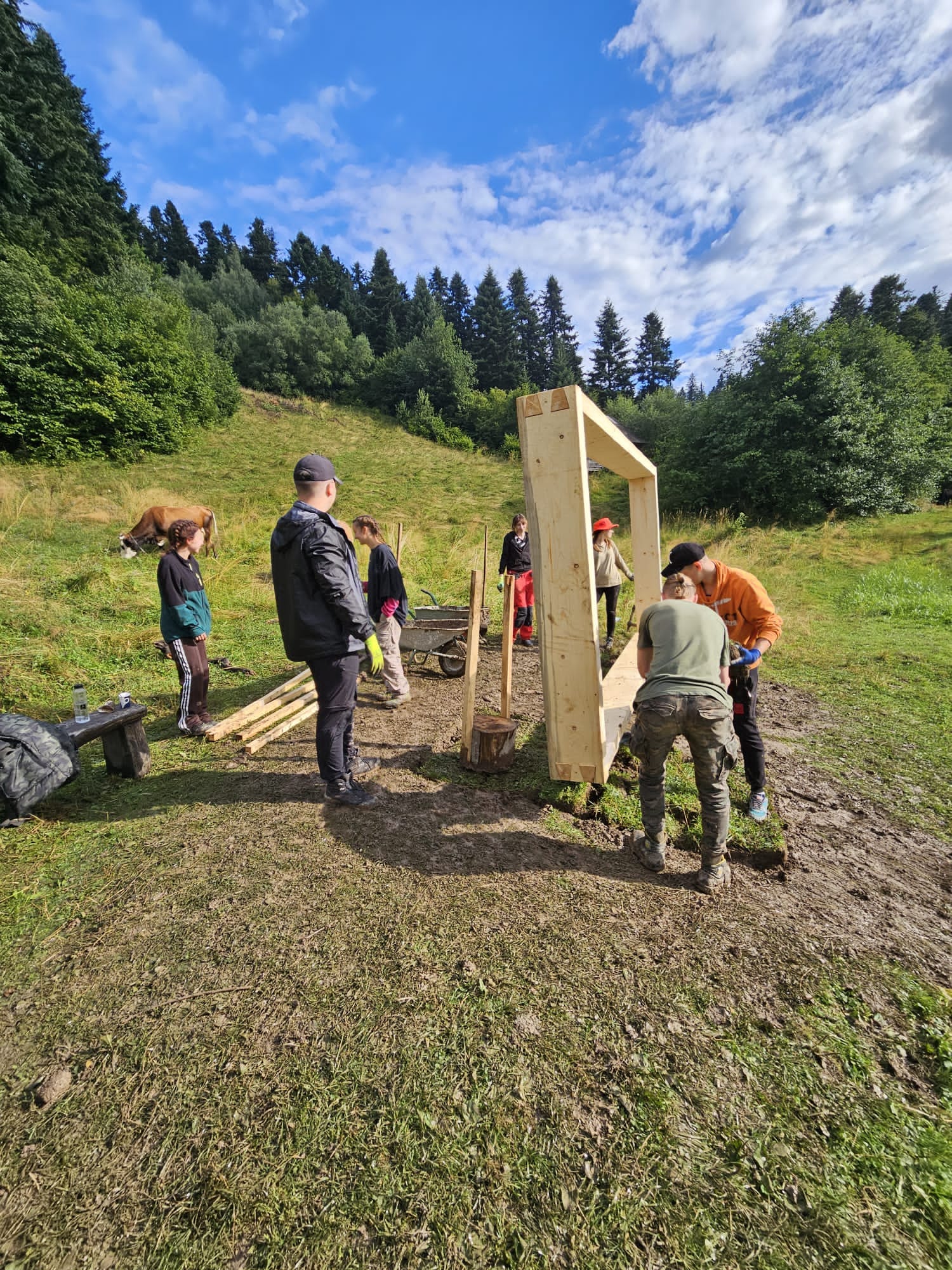 Adoptă o Casă la Roșia Montană. Școala de Vară ARA – ediția a 16-a (2023): Acțiuni de promovare și valorificare a patrimoniului cultural și natural de la Roșia Montană – Asociația Arhitectură. Restaurare. Arheologie (ARA)