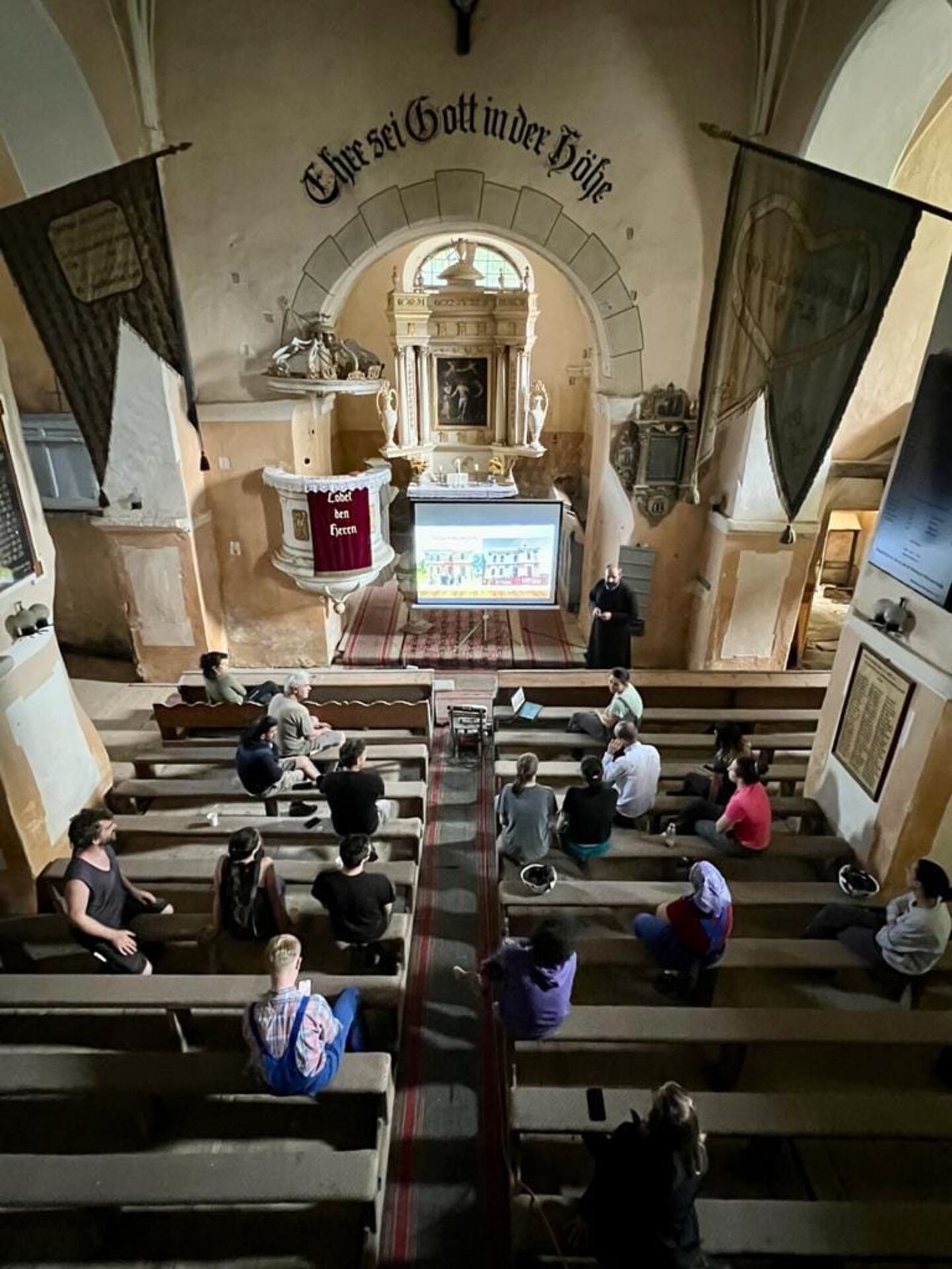 Tradiție și Tehnologie – Tehnici de restaurare și vizualizări ale patrimoniului în VR la Dealu Frumos” – Filială Teritorială București a OAR și Universitatea de Arhitectură și Urbanism „Ion Mincu”