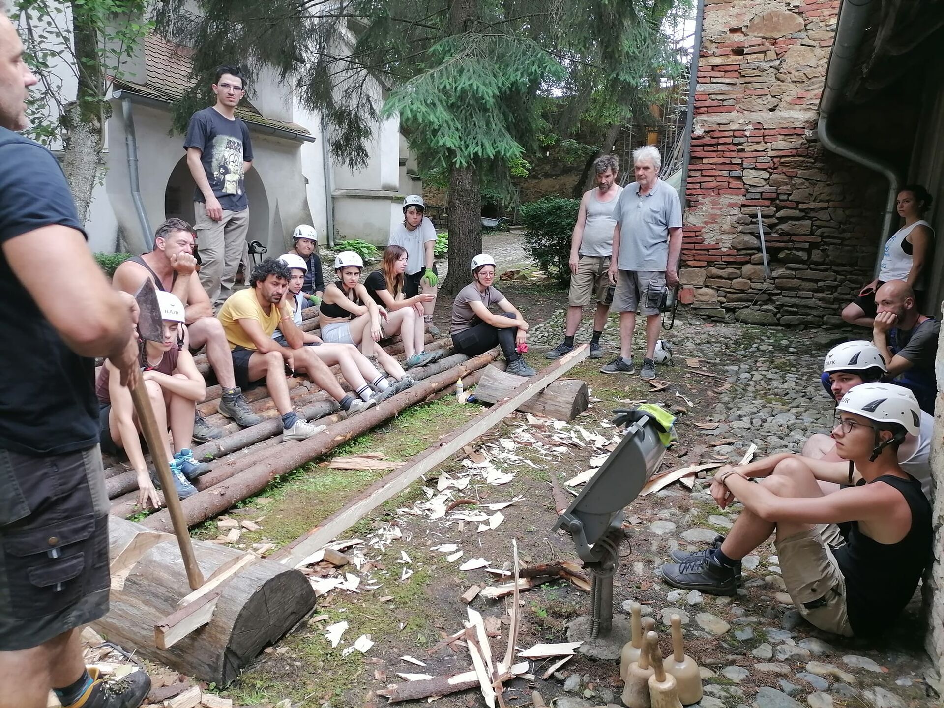 Tradiție și Tehnologie – Tehnici de restaurare și vizualizări ale patrimoniului în VR la Dealu Frumos” – Filială Teritorială București a OAR și Universitatea de Arhitectură și Urbanism „Ion Mincu”