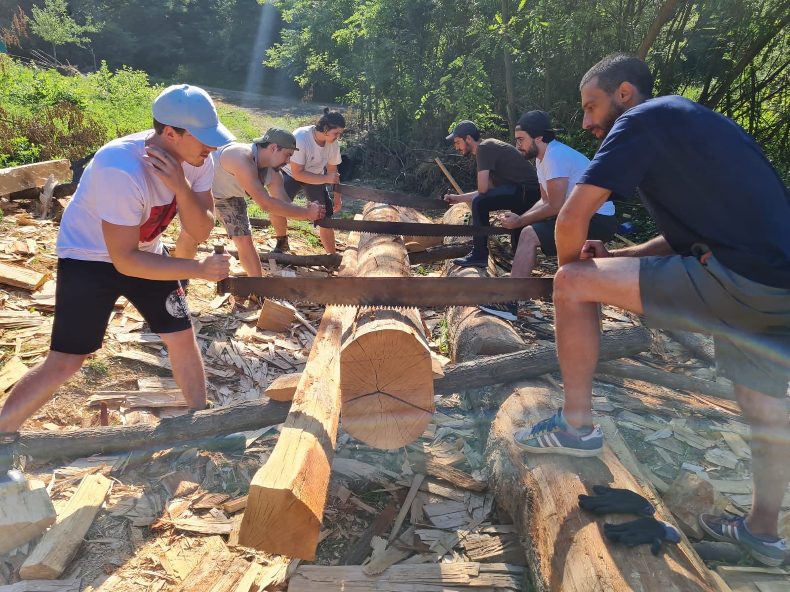 Școala de conservare a patrimoniului cultural din lemn – Atelierul meșteșugurilor tradiționale care stau la baza bisericii de lemn arse din Povergina, 2022 – Asociația Biserici Înlemnite