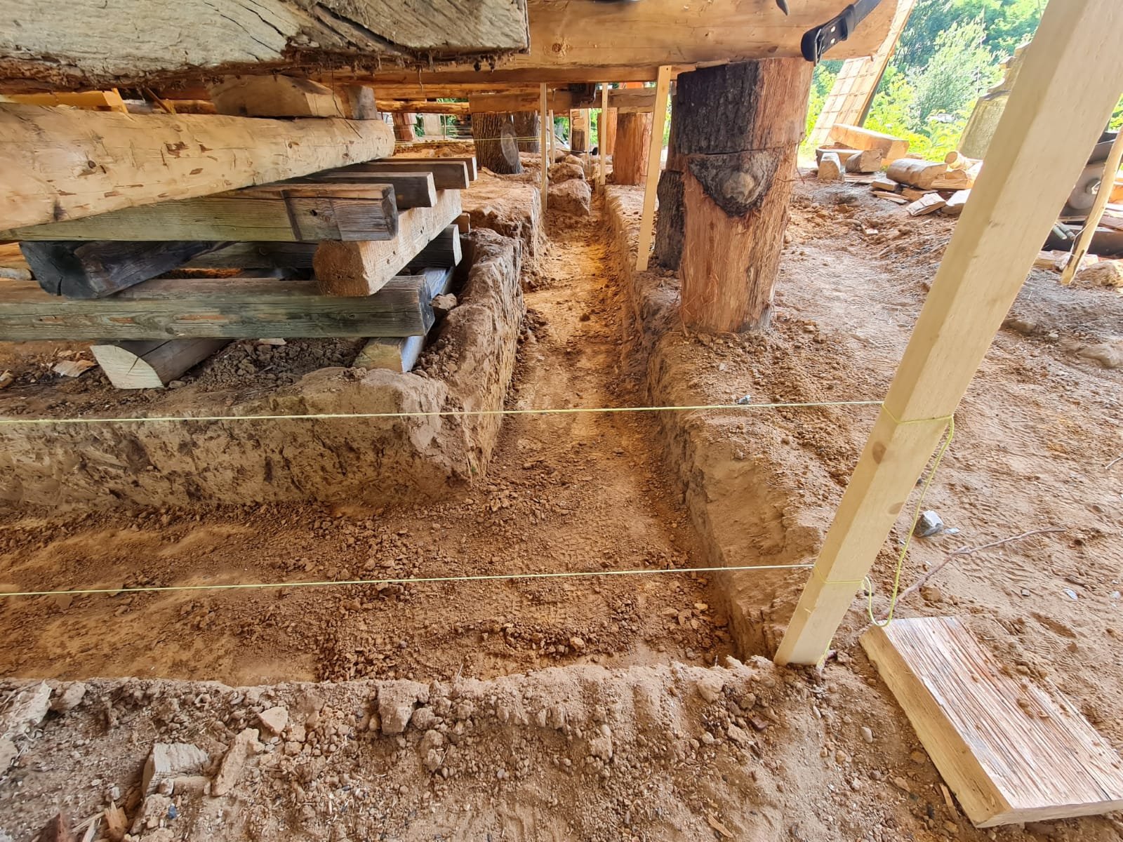 Școala de conservare a patrimoniului cultural din lemn – Atelierul meșteșugurilor tradiționale care stau la baza bisericii de lemn arse din Povergina, 2022 – Asociația Biserici Înlemnite