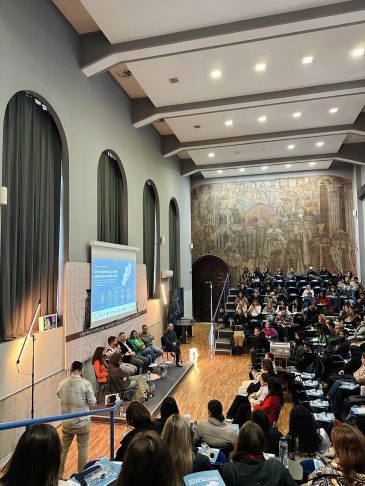 Cine ascultă o casă? – ediția a III-a – Asociația Human Made Art