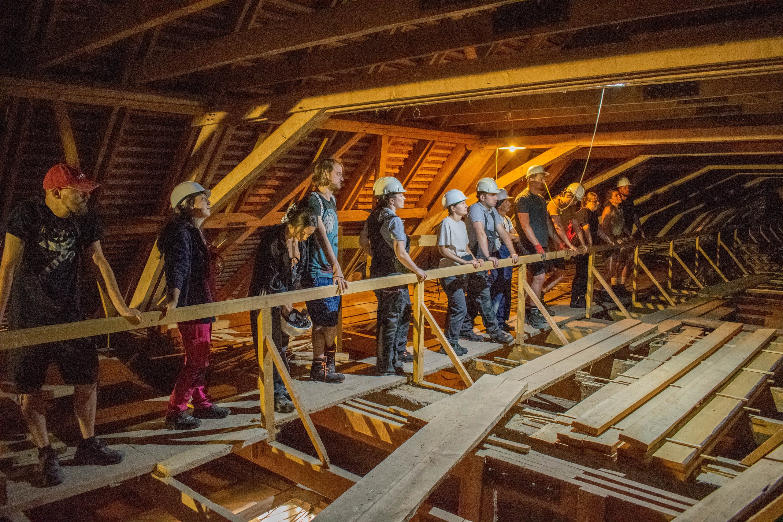 Tabără de restaurare la Castelul Bánffy din Bonțida 2025 – Fundația Transilvania Trust