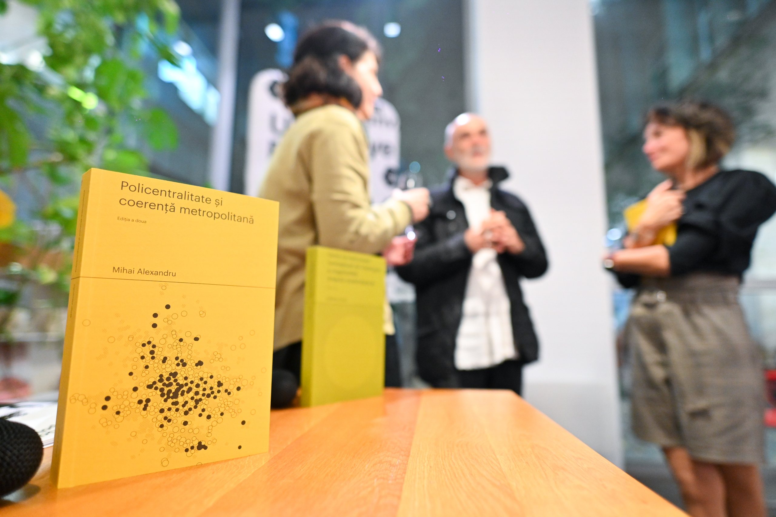 Republicarea cărților „Policentralitate și coerență metropolitană” și „Golul ca instrument conceptual de investigare a organicității orașului postindustrial” – Asociația ARTA în dialog