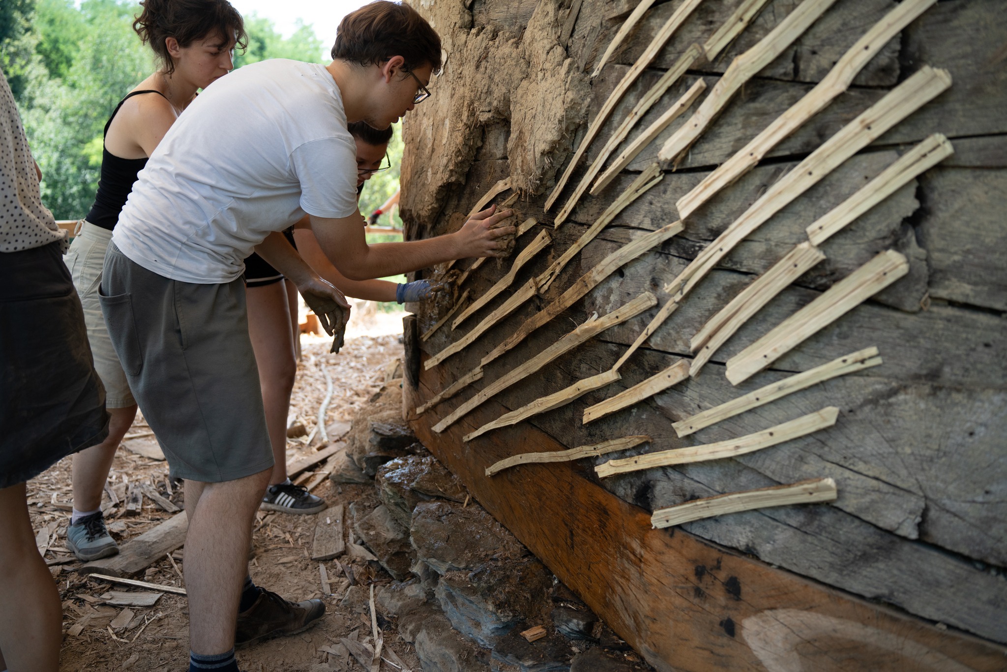 Școala de conservare a patrimoniului cultural din lemn – Atelierul meșteșugurilor tradiționale care stau la baza bisericii de lemn arse din Povergina, 2024 – Asociația Biserici Înlemnite