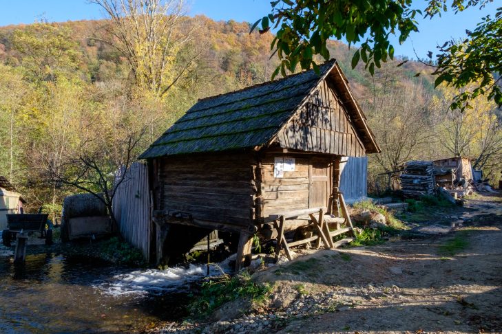 Morile de la Rudăria. Patrimoniul mulinologic al comunei Eftimie Murgu, județul Caraș-Severin – Asociația Acasă în Banat