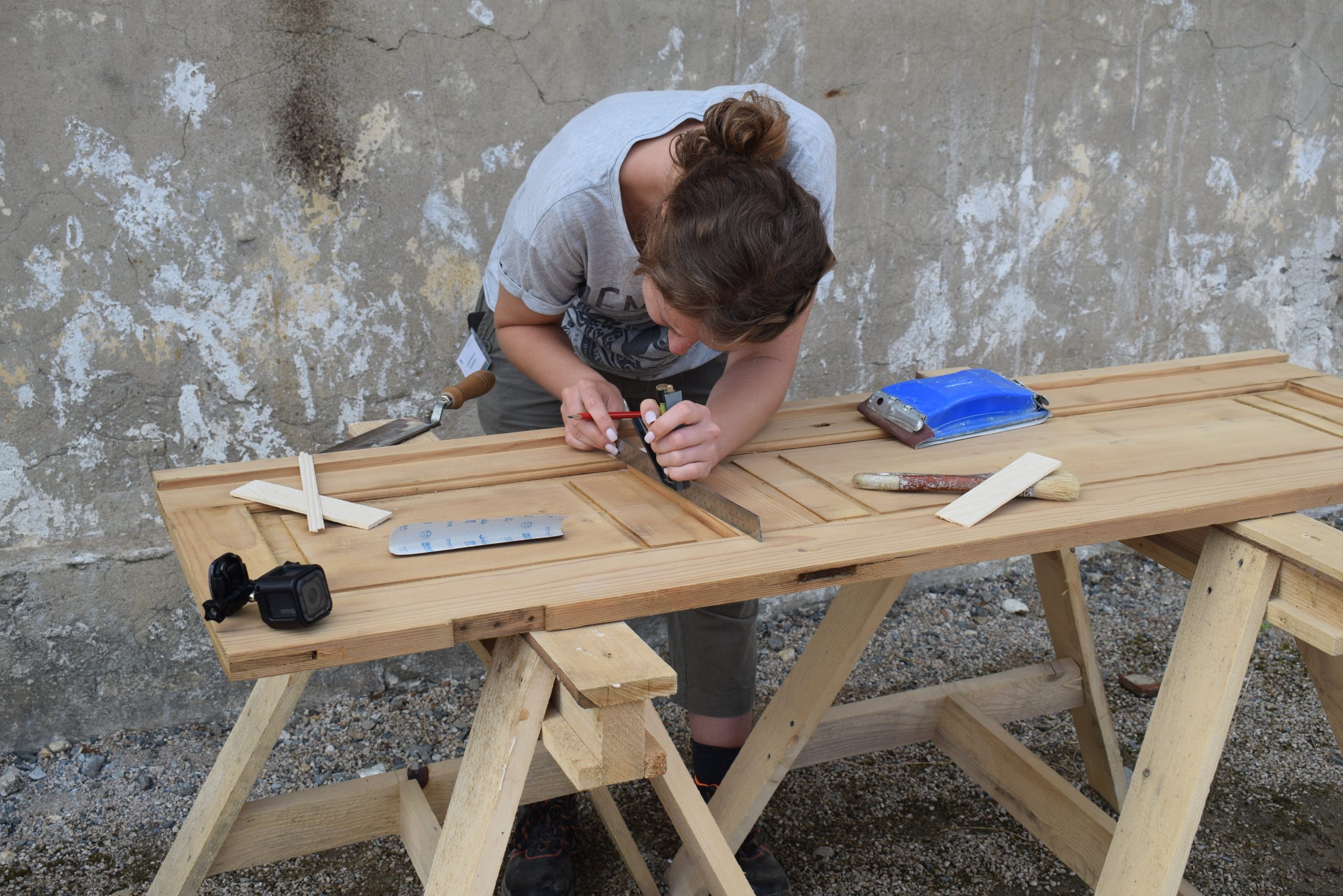 Tabără de restaurare la Castelul Bánffy din Bonțida 2022 – Fundația Transilvania Trust