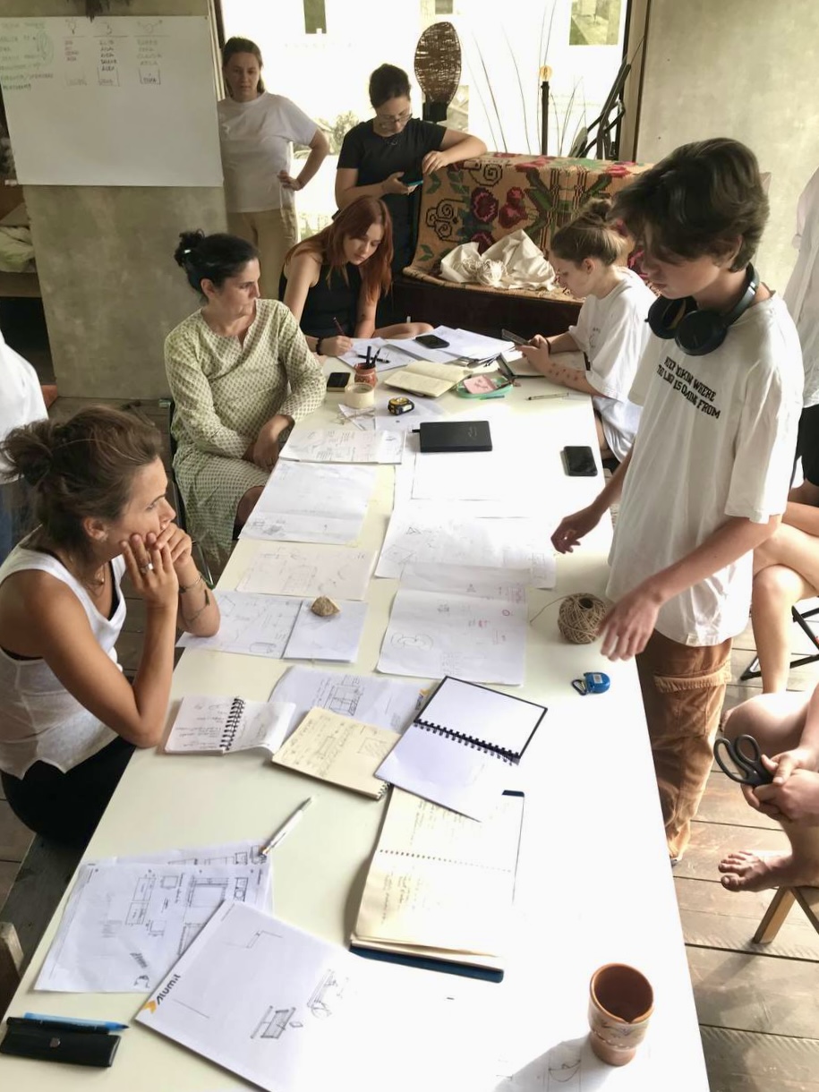 Între filoSOFIE și Meșteșug – Fundația Archaeus