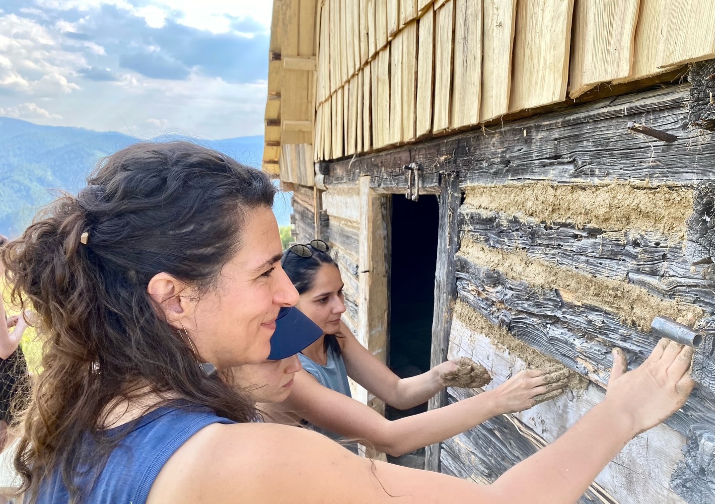 Țara Colibelor – Revitalizare peisaj și moștenire culturală montană 2024 – Asociația My Transylvania