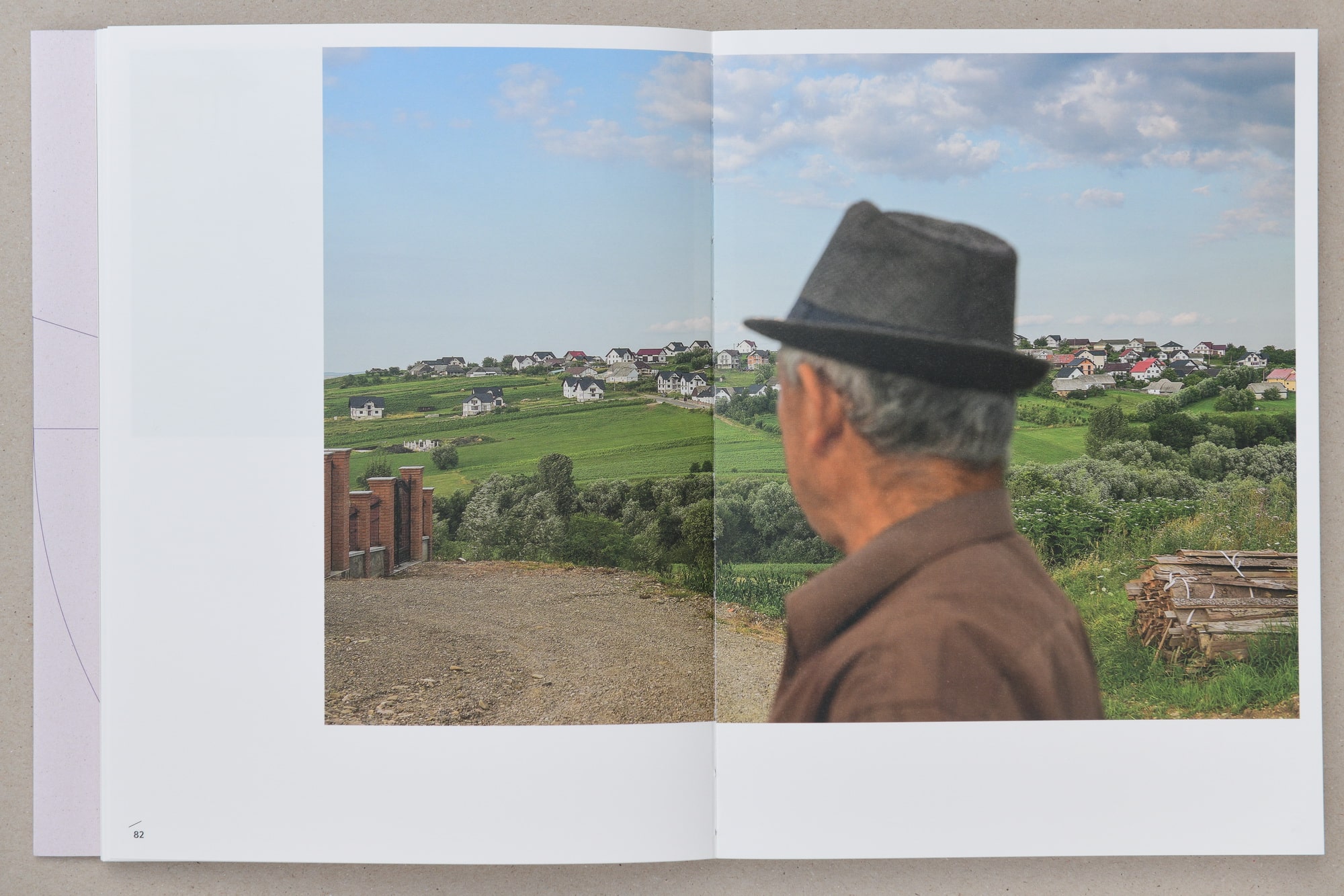 Mândrie și beton. După 10 ani – Asociația Centrul de Fotografie Documentară (CdFD)