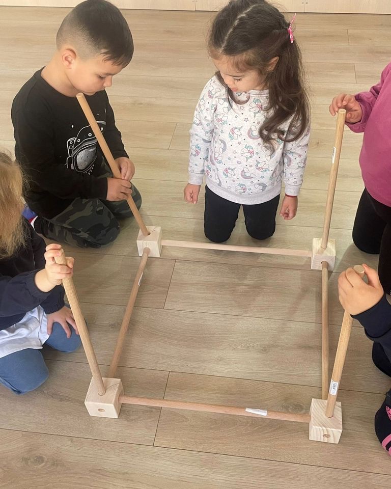 Cutia de arhitectură – Kitul de arhitectură pentru preșcolari – Asociația eematico