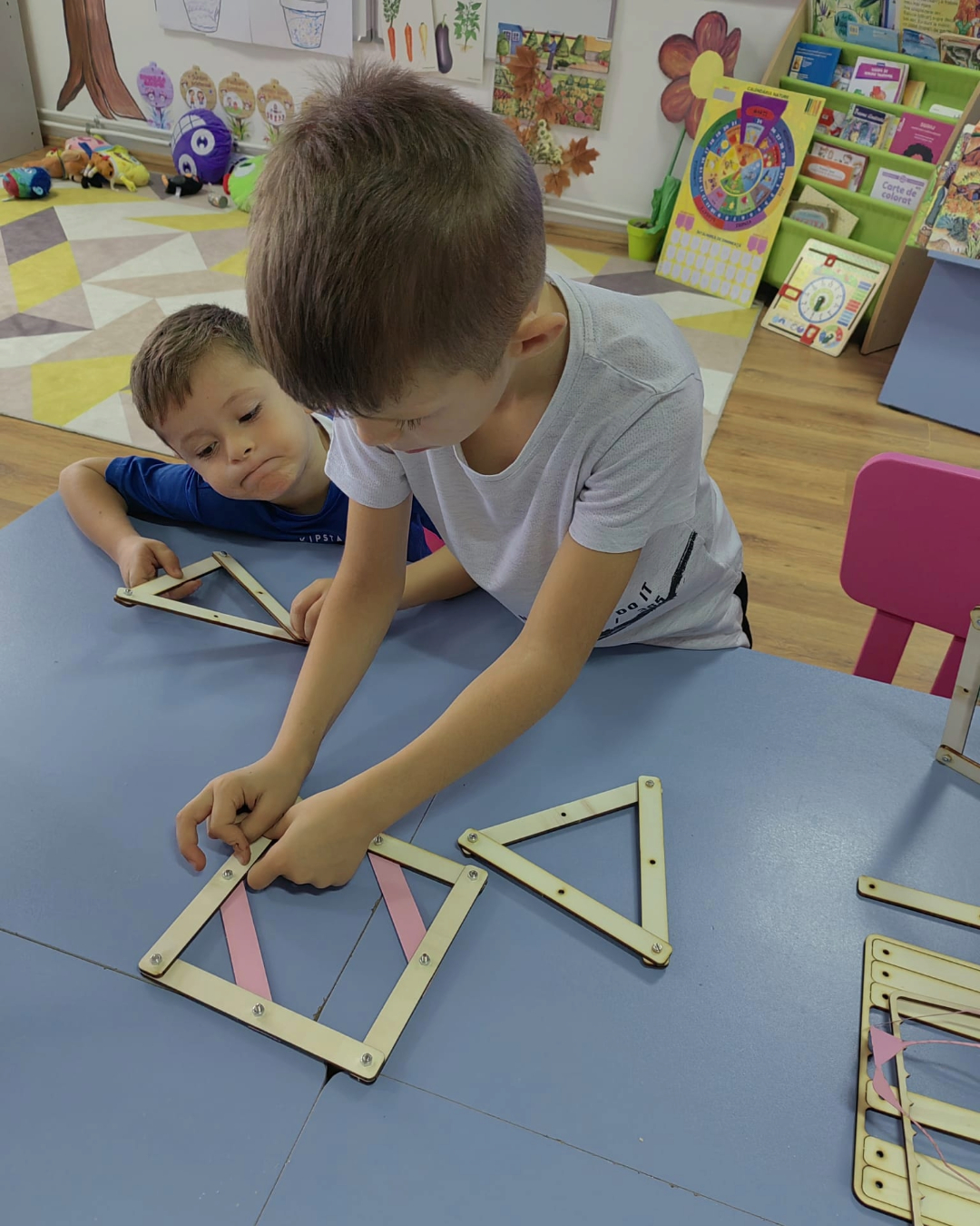 Cutia de arhitectură – Kitul de arhitectură pentru preșcolari – Asociația eematico