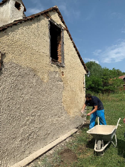 Casa cu har. Școală de vară de restaurare – Asociația pentru patrimoniu activ (PACT)