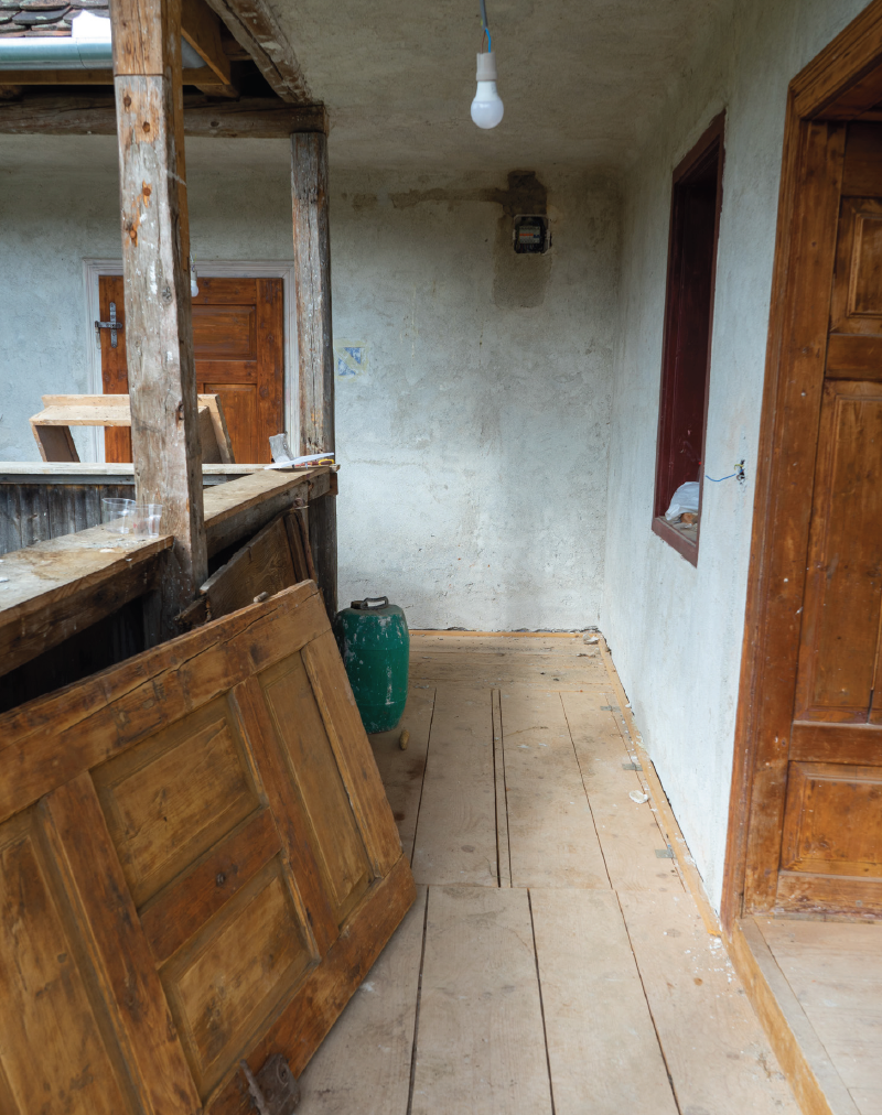 Casa cu har. Școală de vară de restaurare – Asociația pentru patrimoniu activ (PACT)