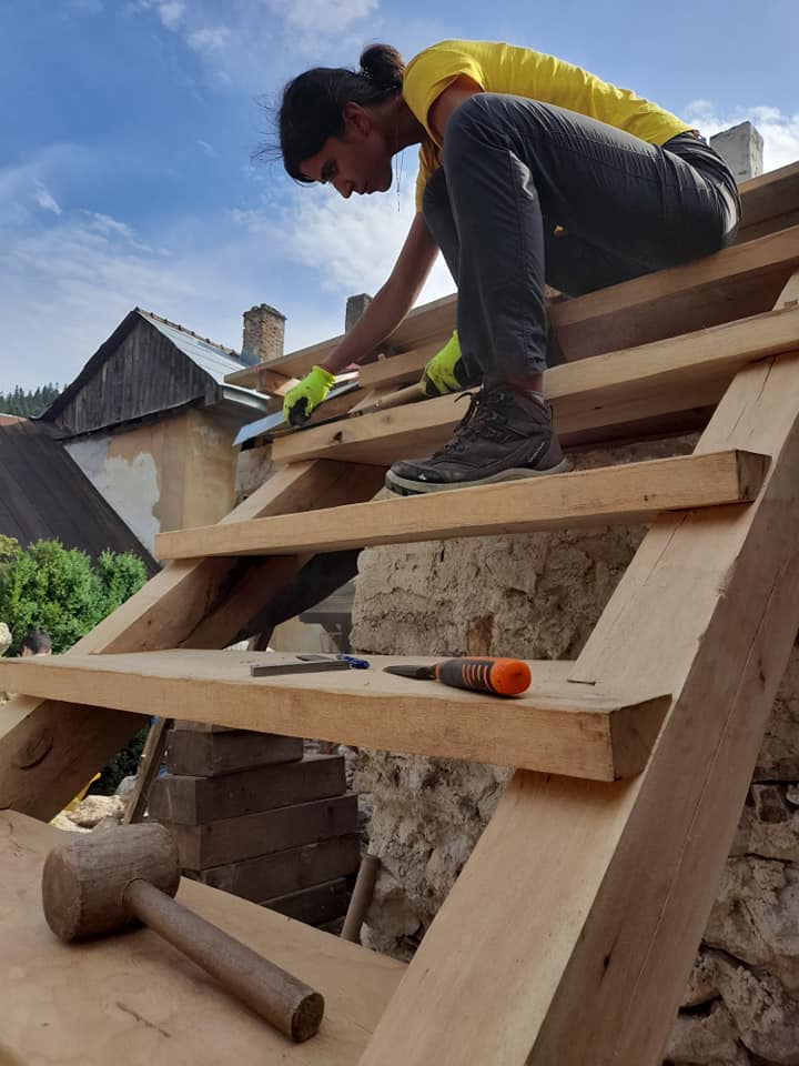 Adoptă o Casă la Roșia Montană. Școala de Vară ARA – ediția a 14-a (2021): Patrimoniul arhitectural-arheologic de la Alburnus Maior (Roșia Montană)